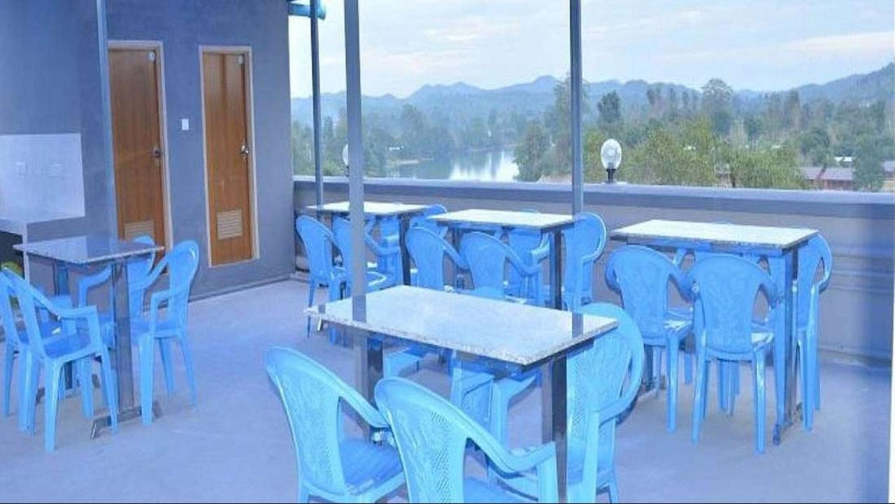 Red Dragon Hotel Hsipaw Exteriér fotografie